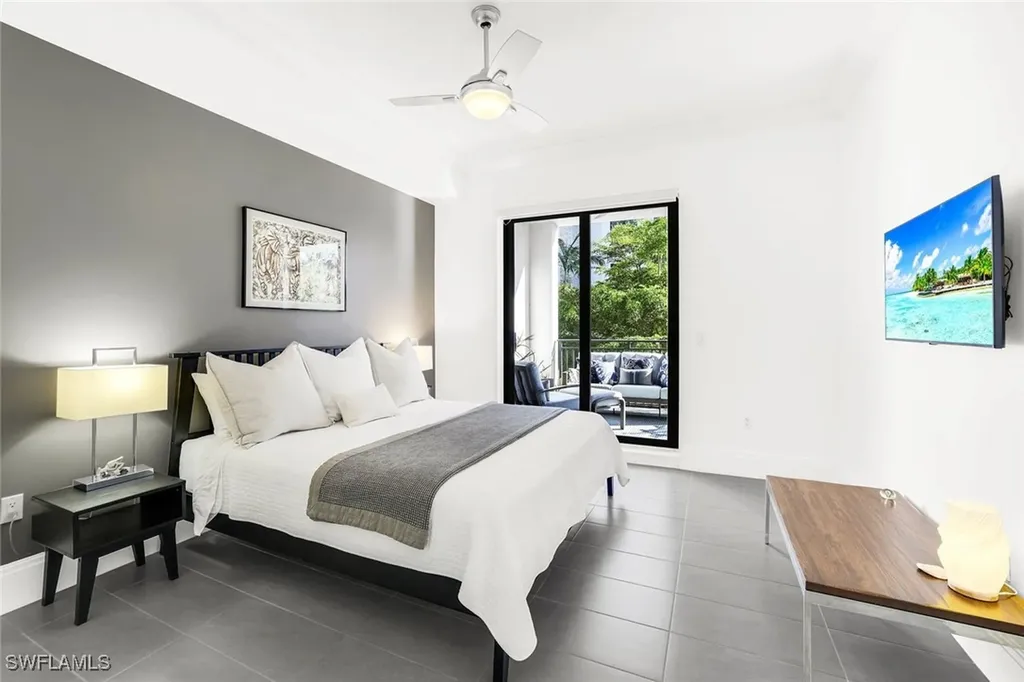 1035 3rd Avenue S Naples FL 34102