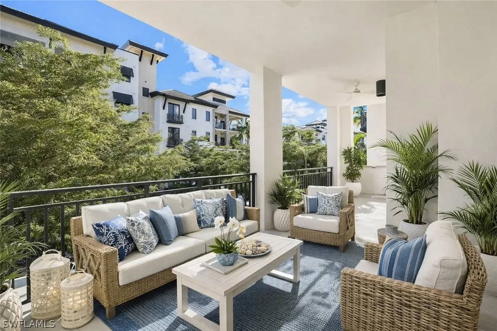 1035 3rd Avenue S Naples FL 34102