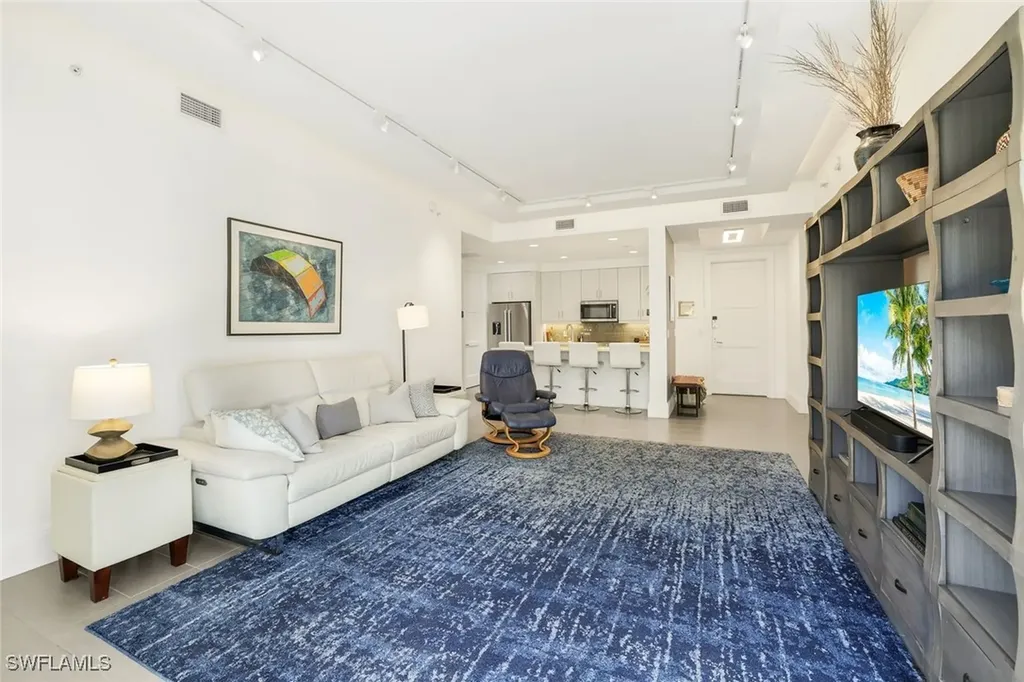 1035 3rd Avenue S Naples FL 34102