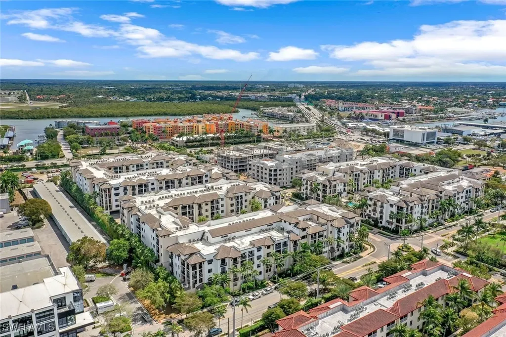 1035 3rd Avenue S Naples FL 34102