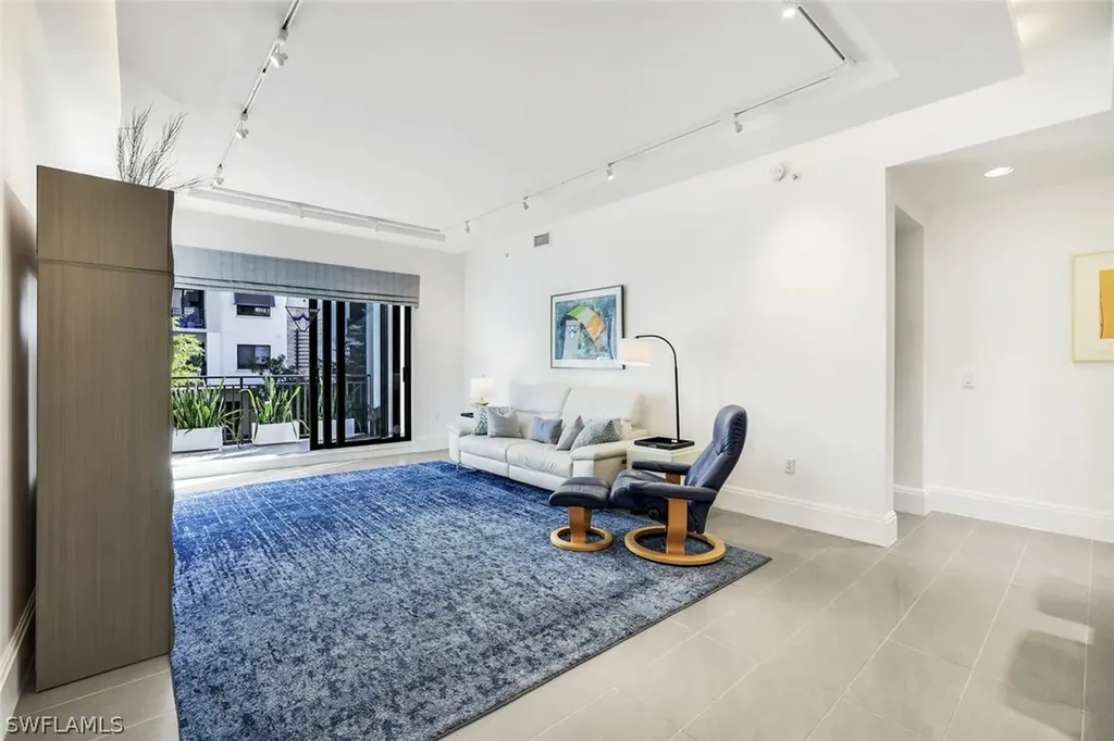 1035 3rd Avenue S Naples FL 34102