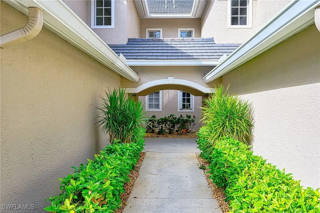 7127 Blue Juniper Court Naples FL 34109