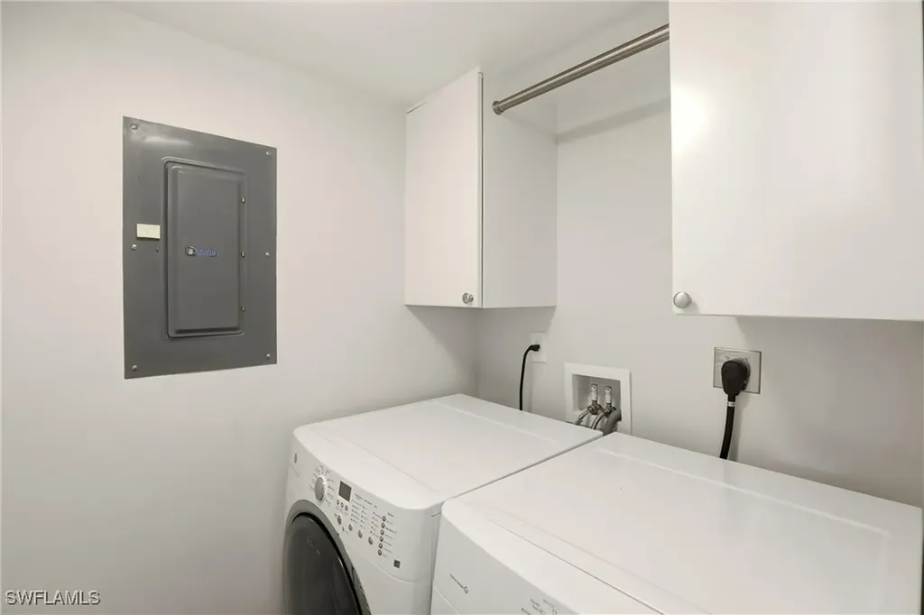 9715 Gulf Shore Drive Naples FL 34108