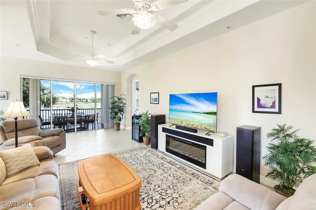 8771 Coastline Court Naples FL 34120