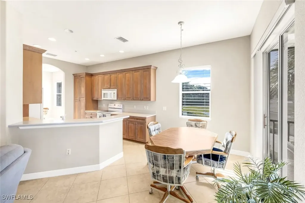 8771 Coastline Court Naples FL 34120
