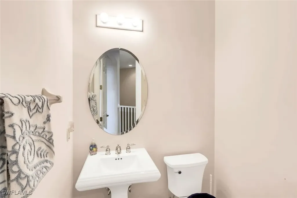 8771 Coastline Court Naples FL 34120