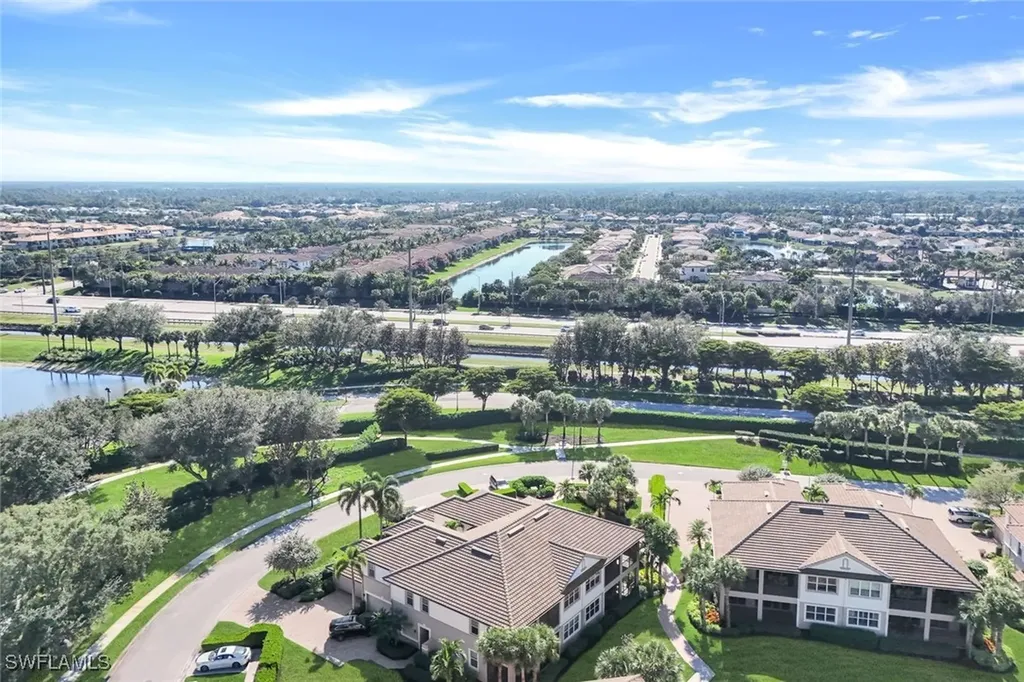 8771 Coastline Court Naples FL 34120