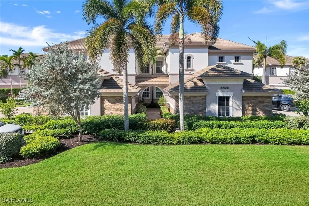 8771 Coastline Court Naples FL 34120