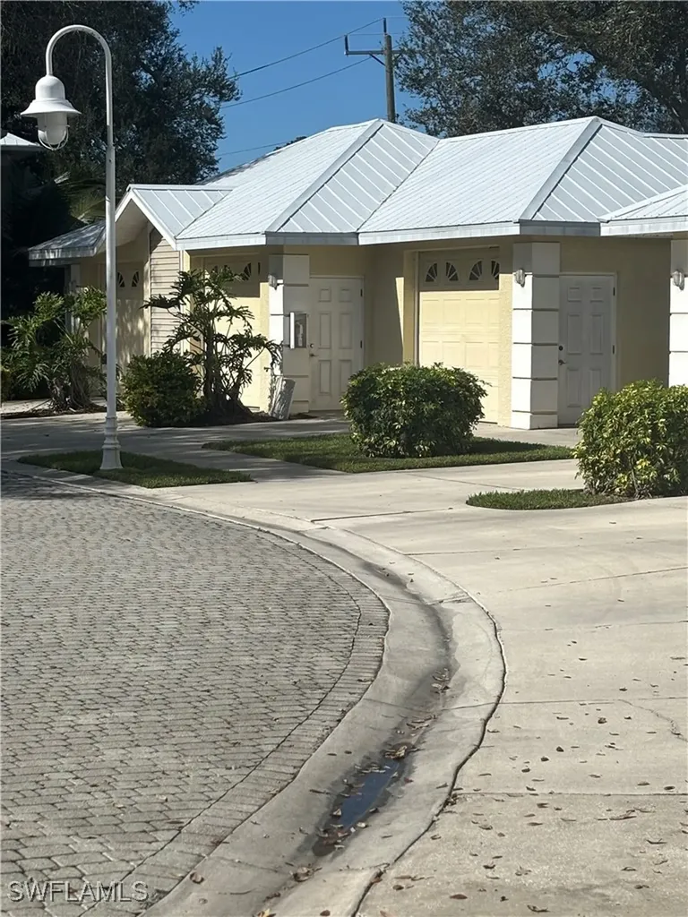 1270 Shady Rest Lane Naples FL 34103