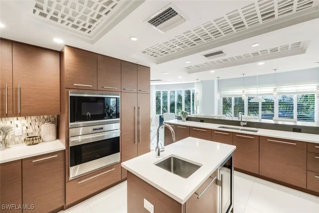 13665 Vanderbilt Drive Naples FL 34110