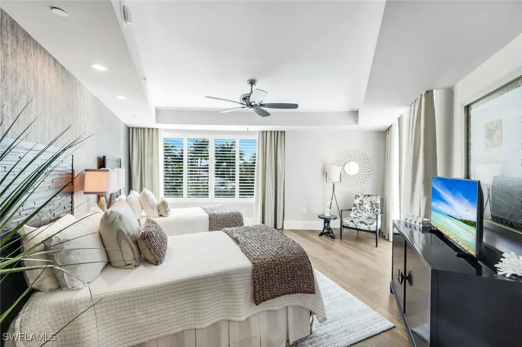 13665 Vanderbilt Drive Naples FL 34110