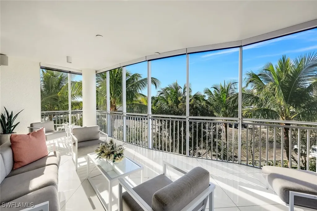 13665 Vanderbilt Drive Naples FL 34110