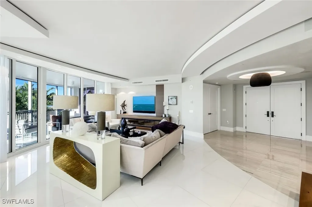 13665 Vanderbilt Drive Naples FL 34110