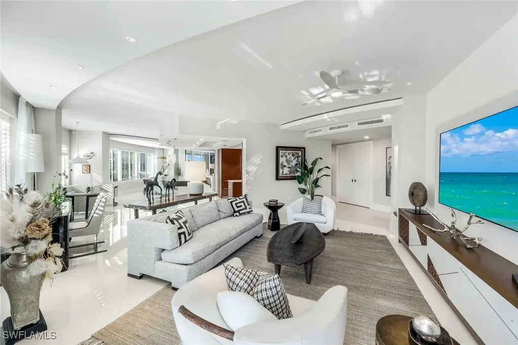 13665 Vanderbilt Drive Naples FL 34110