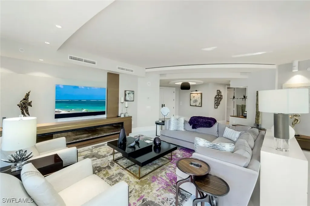 13665 Vanderbilt Drive Naples FL 34110