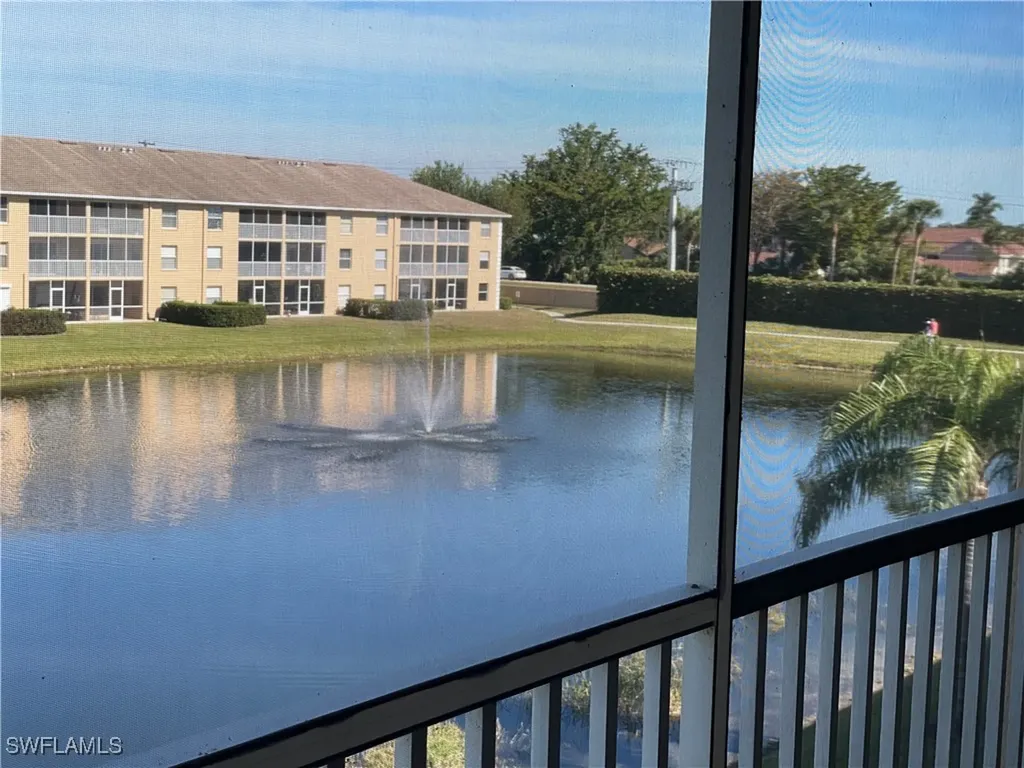 9640 Victoria Lane Naples FL 34109