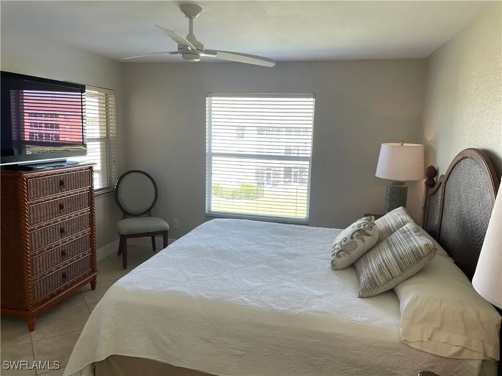 9640 Victoria Lane Naples FL 34109