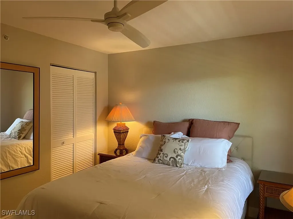 9640 Victoria Lane Naples FL 34109