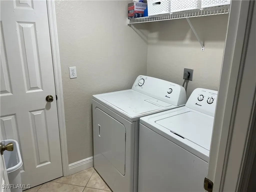 9640 Victoria Lane Naples FL 34109