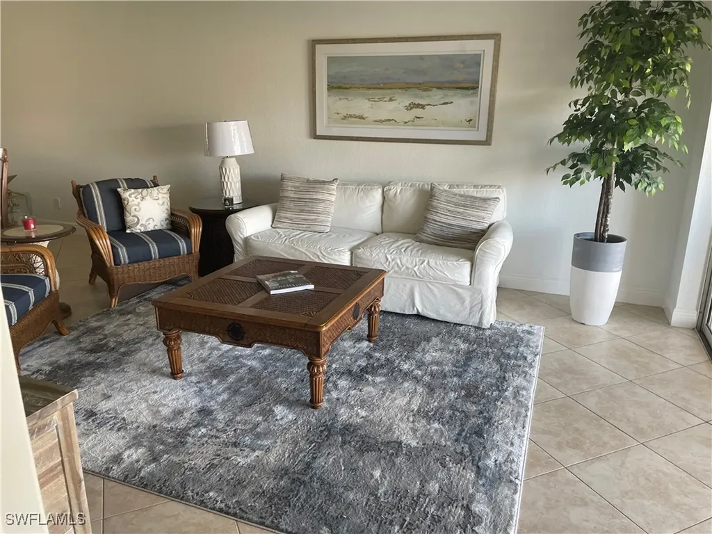 9640 Victoria Lane Naples FL 34109