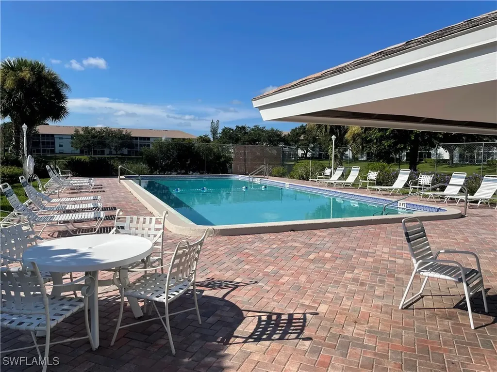 9640 Victoria Lane Naples FL 34109