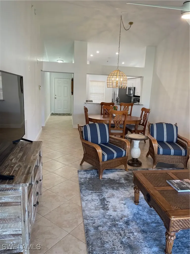 9640 Victoria Lane Naples FL 34109