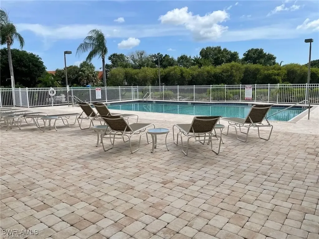 6360 Aragon Way Fort Myers FL 33966