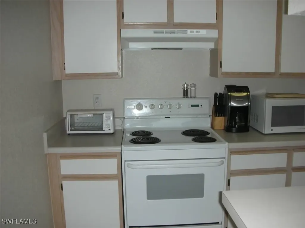 6360 Aragon Way Fort Myers FL 33966