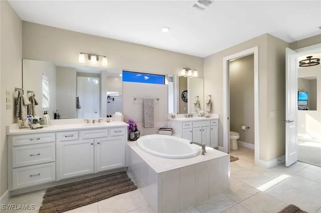17725 Kinzie Lane Estero FL 33928