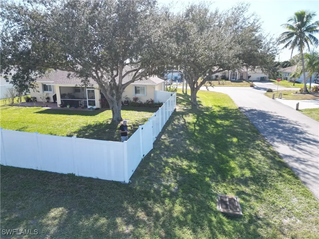 1401 SE 19th Lane Cape Coral FL 33990