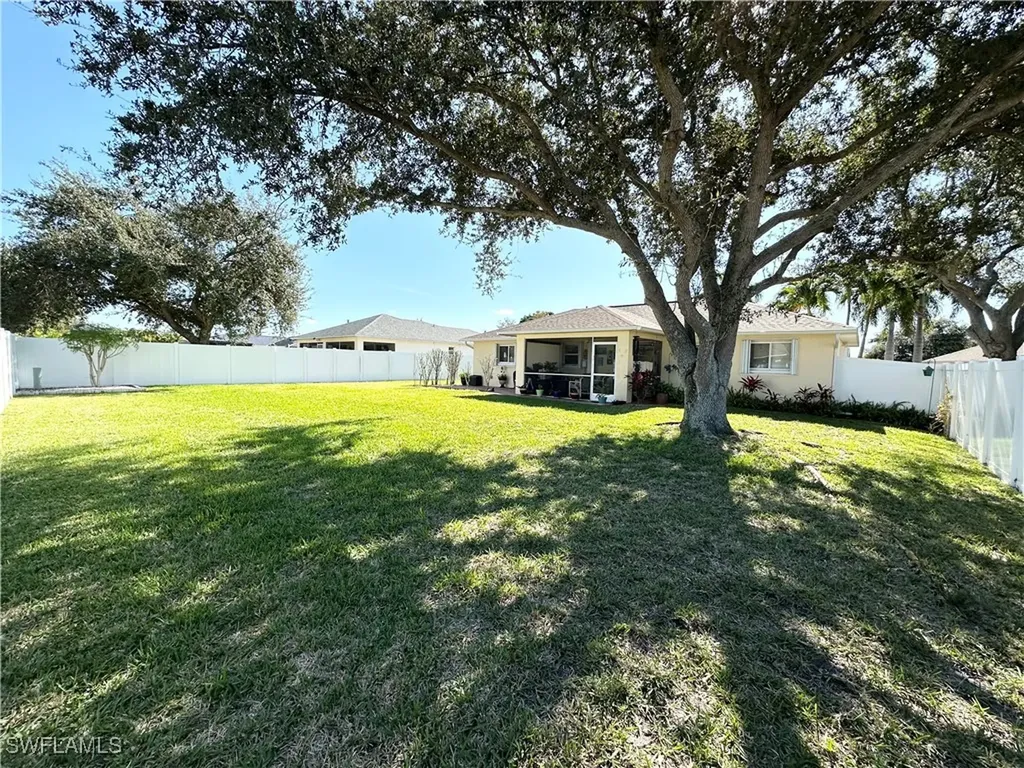 1401 SE 19th Lane Cape Coral FL 33990