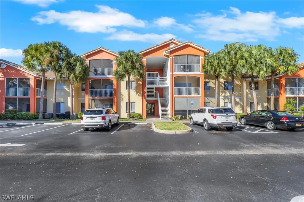 6321 Aragon Way Fort Myers FL 33966