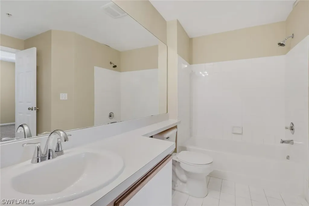 6321 Aragon Way Fort Myers FL 33966