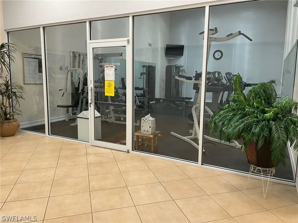 6321 Aragon Way Fort Myers FL 33966