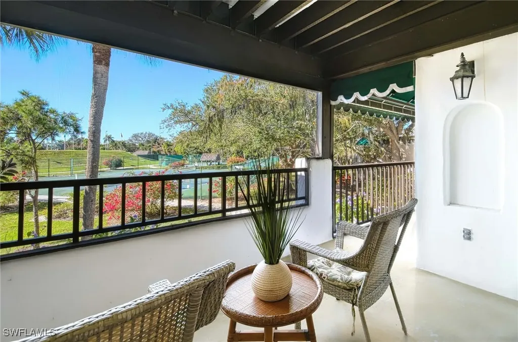3308 Europa Drive Naples FL 34105