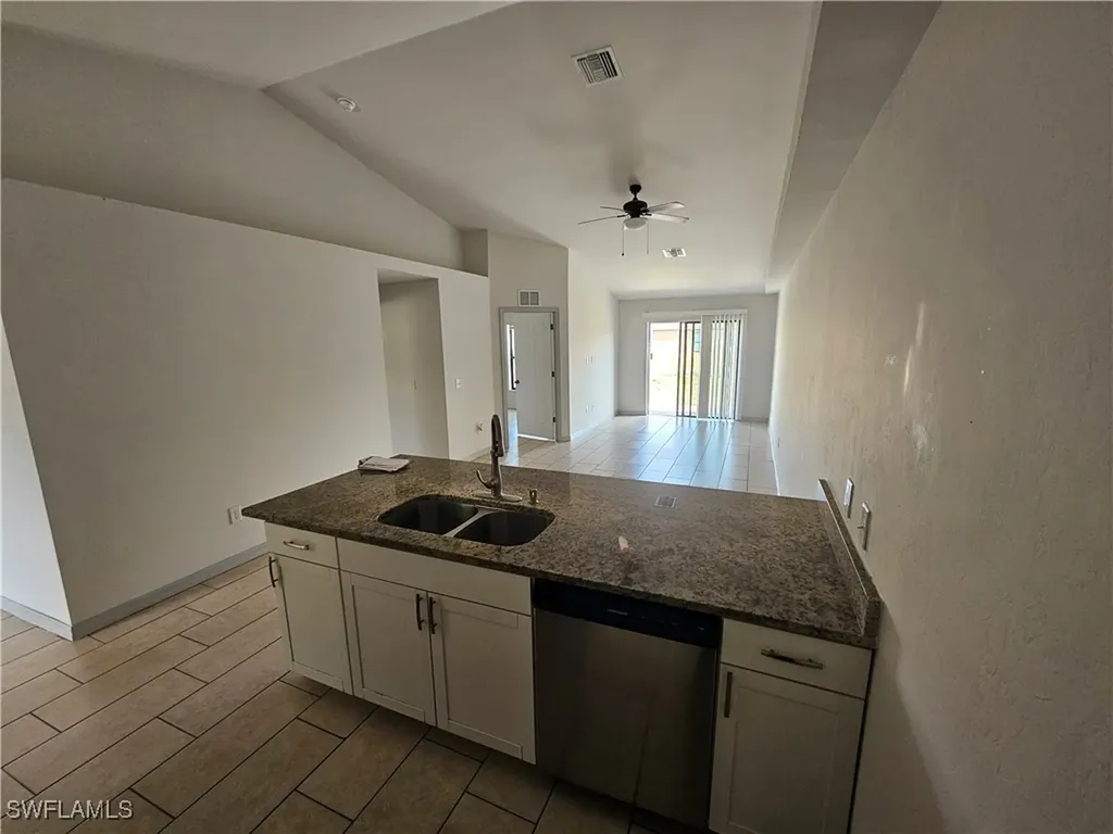 4113 Skyline Boulevard Cape Coral FL 33914