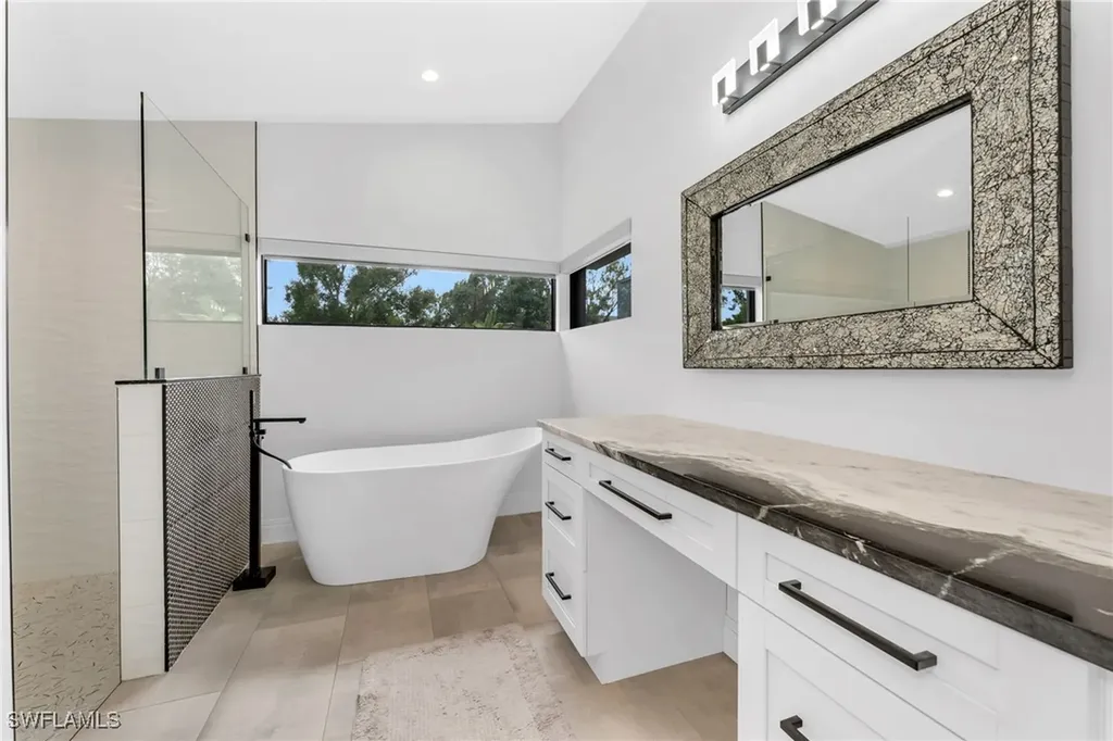 6659 Livingston Woods Lane Naples FL 34109