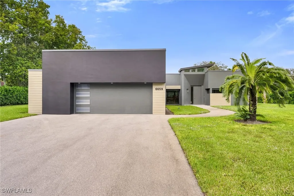 6659 Livingston Woods Lane Naples FL 34109