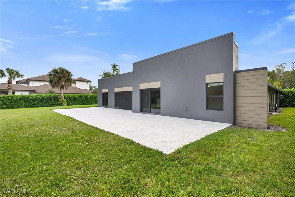 6659 Livingston Woods Lane Naples FL 34109