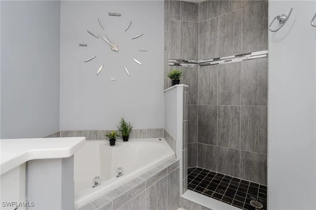 640 Lalique Circle Naples FL 34119