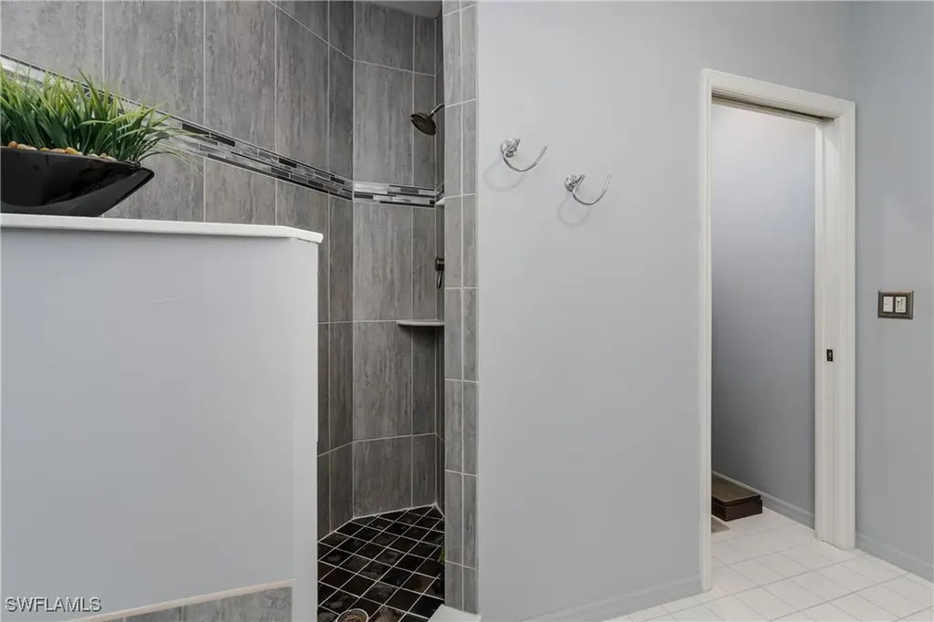 640 Lalique Circle Naples FL 34119