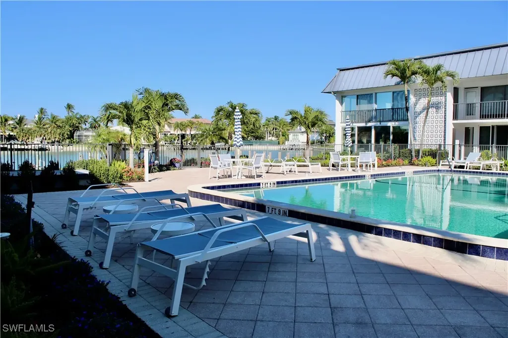 333 Harbour Drive Naples FL 34103