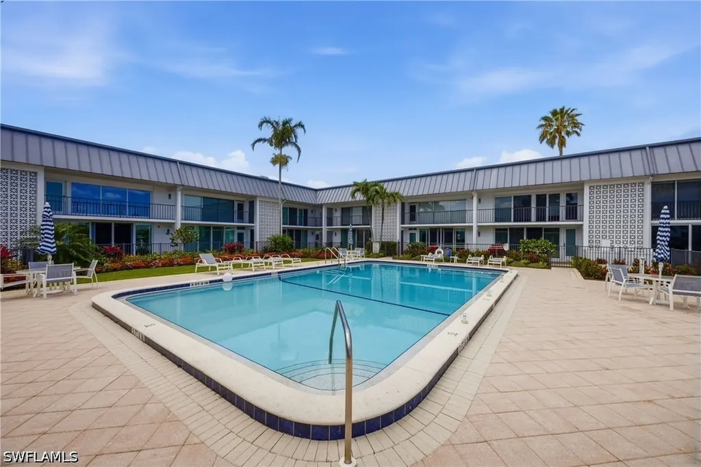 333 Harbour Drive Naples FL 34103