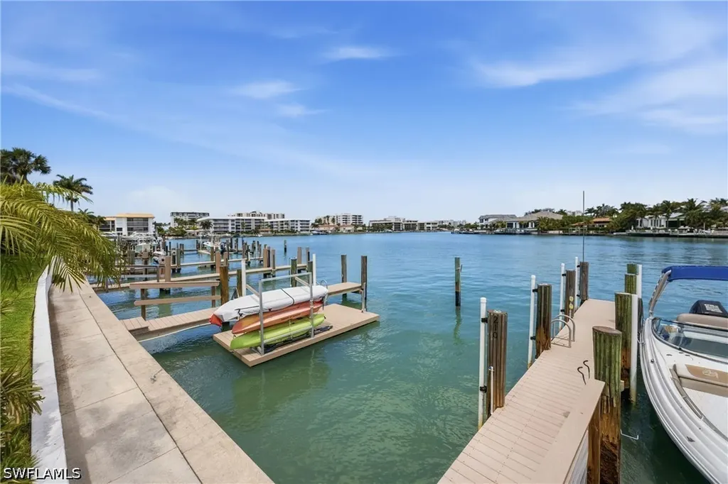 333 Harbour Drive Naples FL 34103