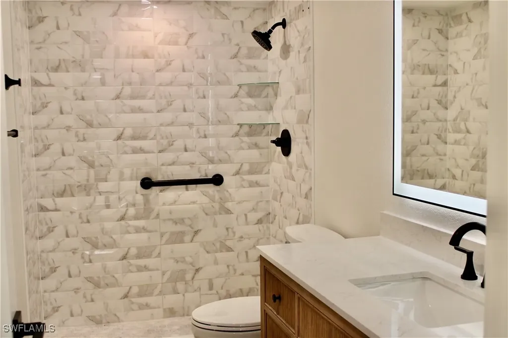 333 Harbour Drive Naples FL 34103