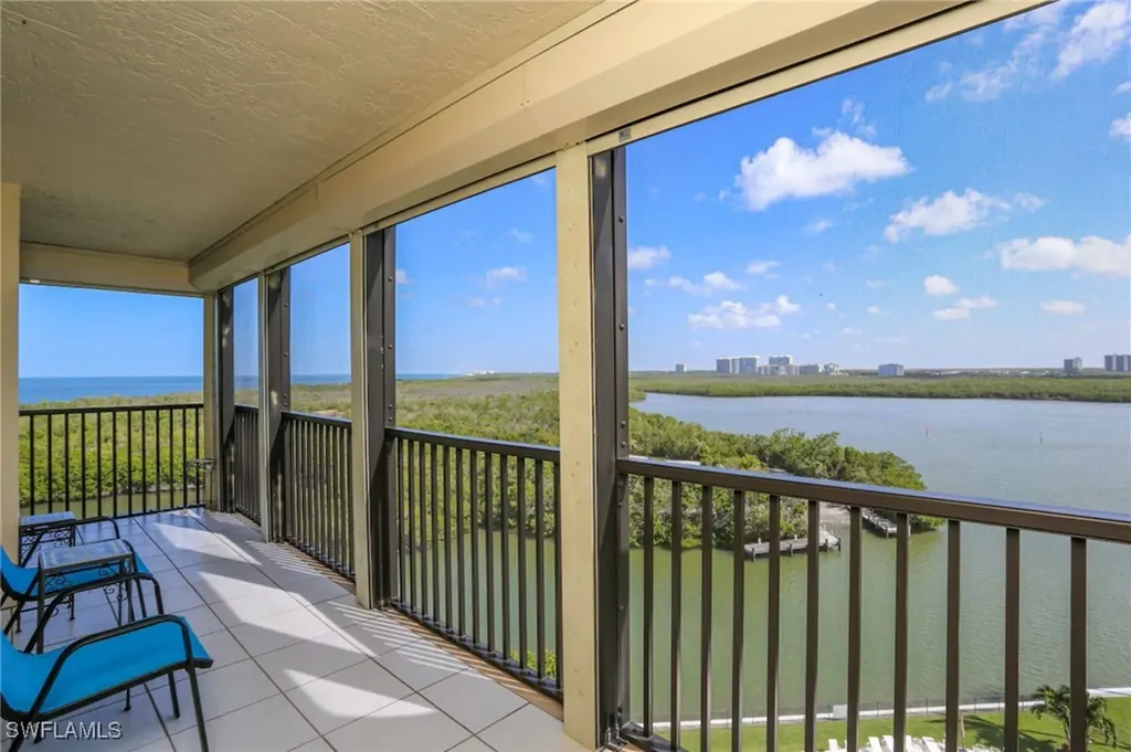 15 Bluebill Avenue Naples FL 34108