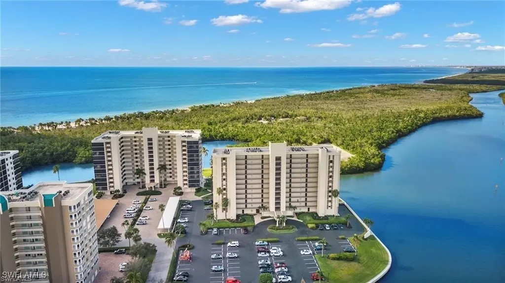 15 Bluebill Avenue Naples FL 34108