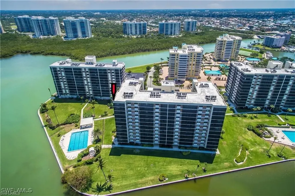 15 Bluebill Avenue Naples FL 34108