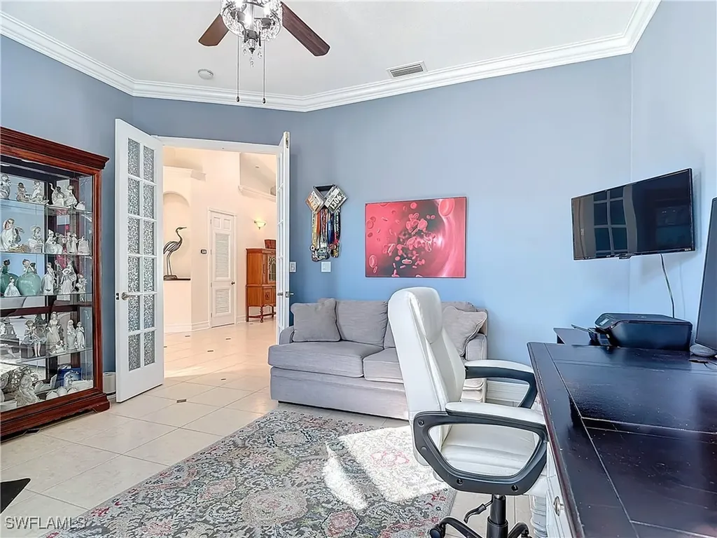 4411 Pine Ridge Road Naples FL 34119