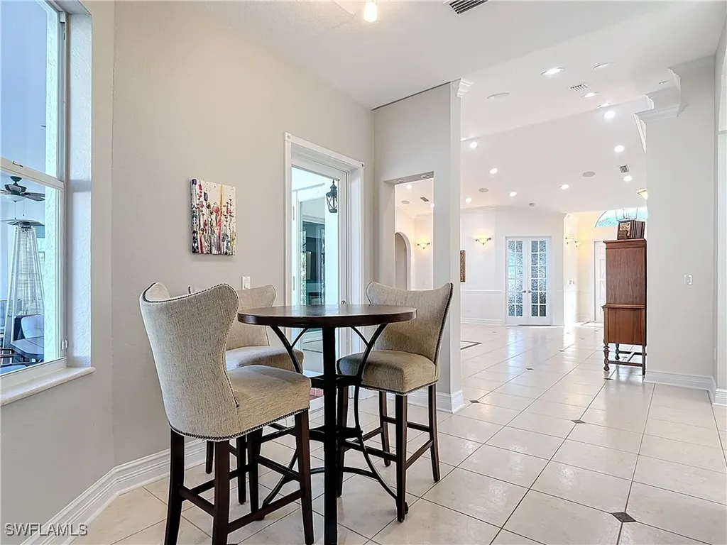 4411 Pine Ridge Road Naples FL 34119